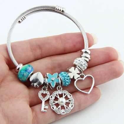 دستبند پاندورا طرح کلید قلبی