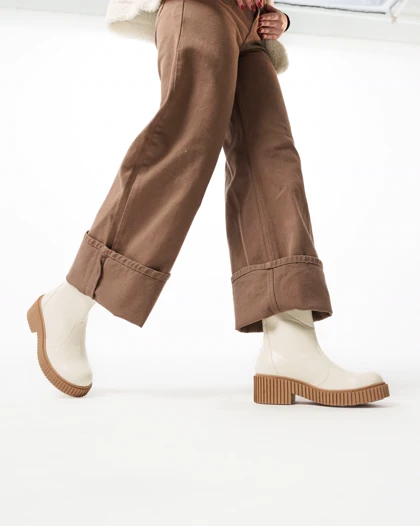 نیم بوت زنانه استرادیواریوس مدل BTCr96