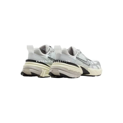 کتانی نایک وی تو کی Nike V2K Run