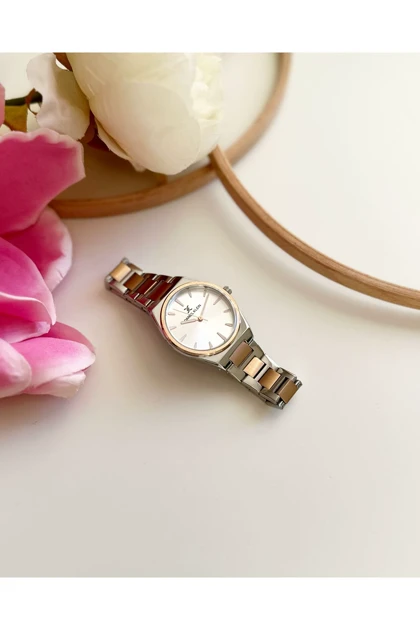 ساعت زنانه دنیل کلین daniel-klein