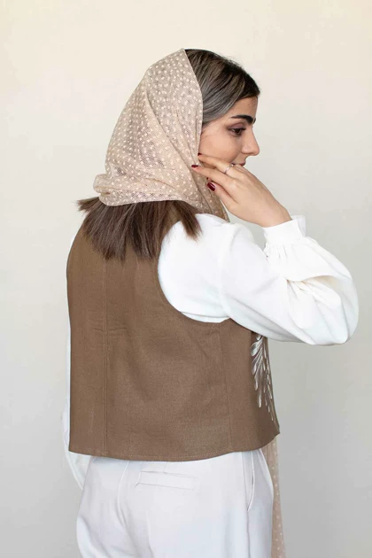 جلیقه لینن گلدوزی شده ثمر طرح نفیس