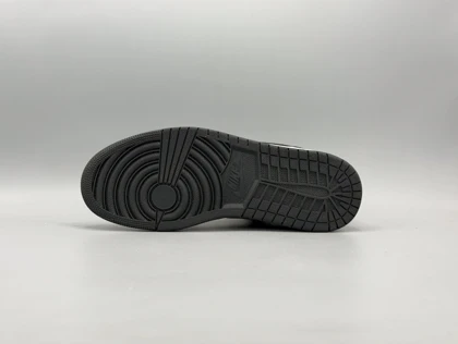 کتانی نایکی جردن1 لو بلک الفنت/Nike Air Joradan1 low Black Elephant