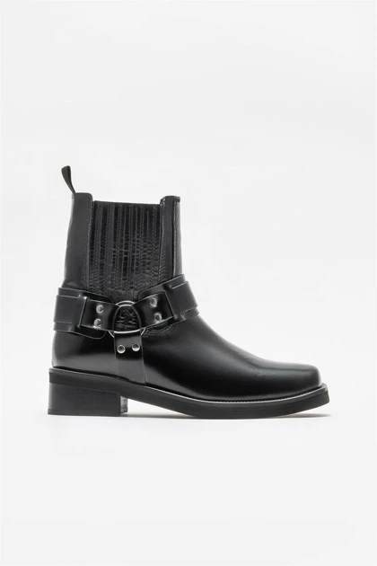 بوت و نیم بوت زنانه اورجینال elle