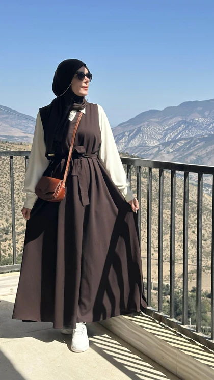 سارافون بیسیک روژان در رنگبندی