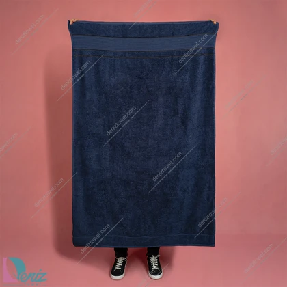 حوله حمامی طرح ژولیت رنگ سرمه ای