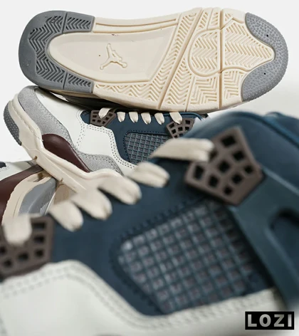 کتانی ساق‌دار زنانه و مردانه آبی سفید کرم Nike air jordan 4 مدل 6830