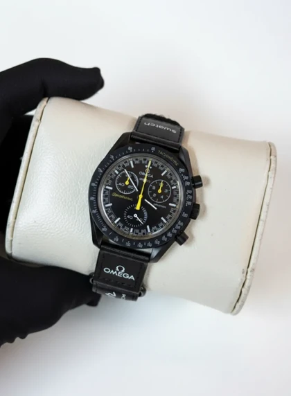 ساعت مچی امگا سواچ مشکی عقربه زرد