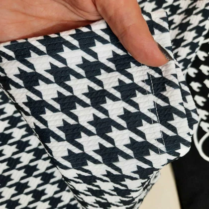 کراپ شلوارمشکی طرح خرگوش شطرنجی دخترانه