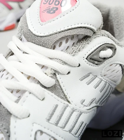 کفش کتانی مردانه و زنانه سفید سرخابی NEW BALANCE 9060