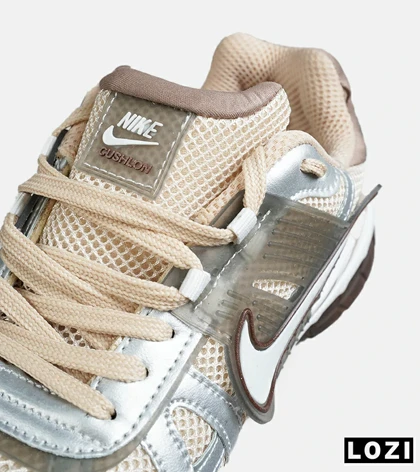 کفش کتانی مردانه و زنانه سفید کرم نقره ای Nike Cushlon V2K مدل 6012