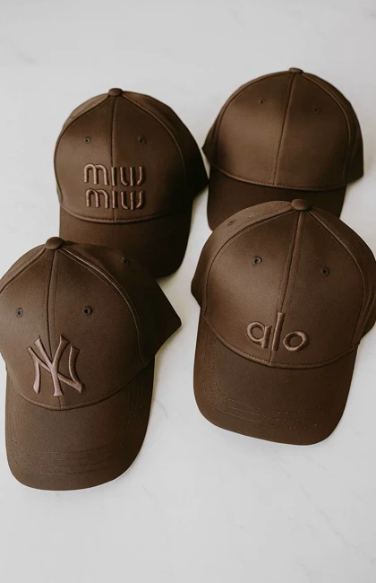 کلاه وارداتی طرحدار قهوه ای