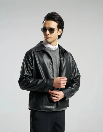 چرم دکمه دار