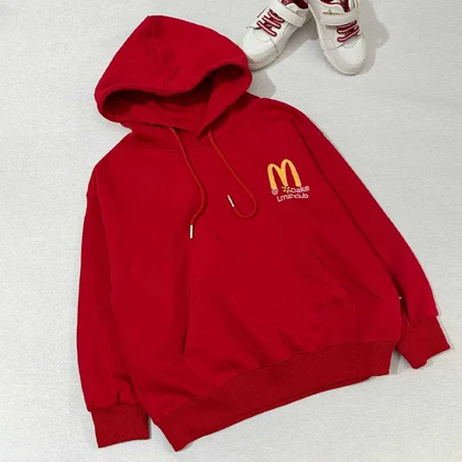 هودی بچه گانه قرمز رنگ طرح M خارجی