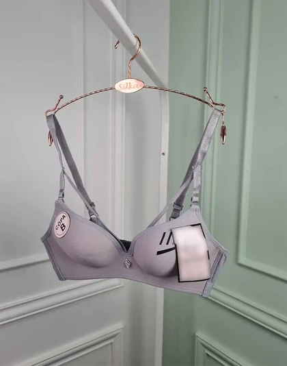 سوتین اسفنجی بدون فنر الیکا