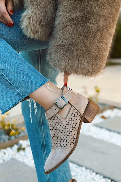 بوت بلند زنانه polka-store polka-store