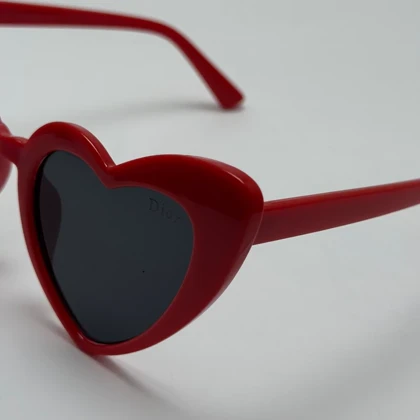 عینک آفتابی قلبی قرمز برند دیور DIOR