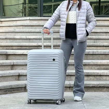 چمدان سایز بزرگ وارداتی بنتون مدل BENETTON - BNT132 LARGE