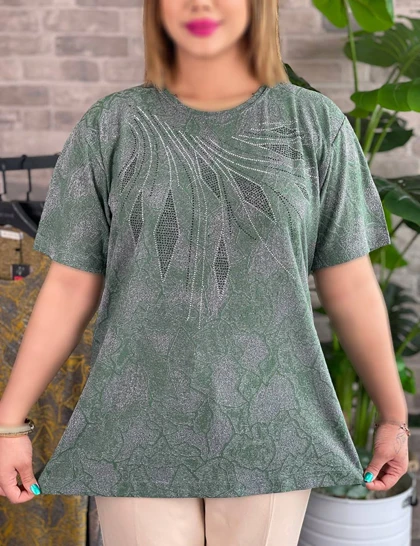 تیشرت نگین‌دار روژان کد : 2124