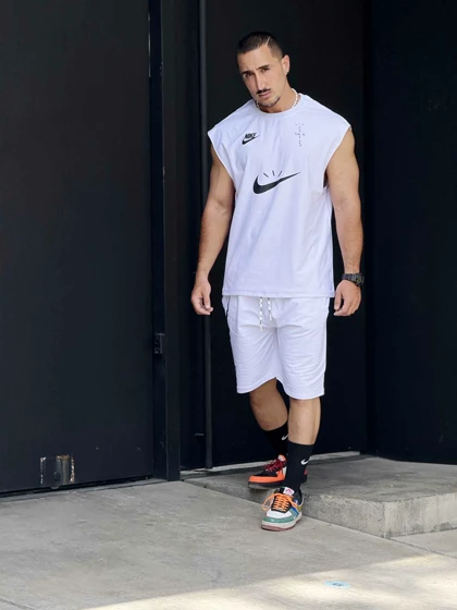 رکابی حلقه‌ای وست نایک سفید Travis Scott