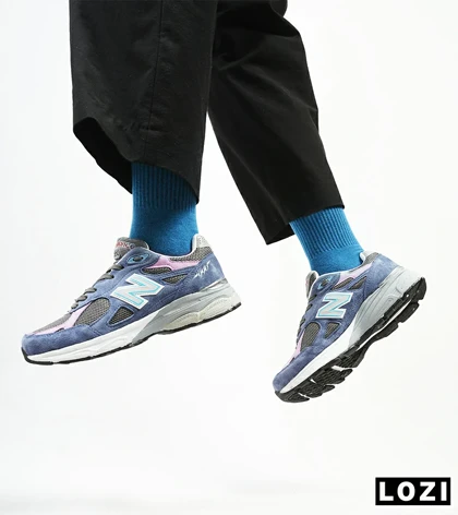 کفش کتانی سرمه ای صورتی NEW BALANCE 990