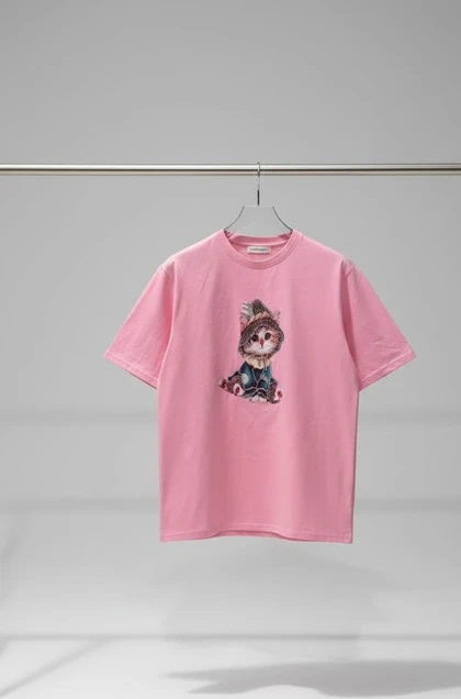 تیشرت وارداتی طرح پیشی نگینی