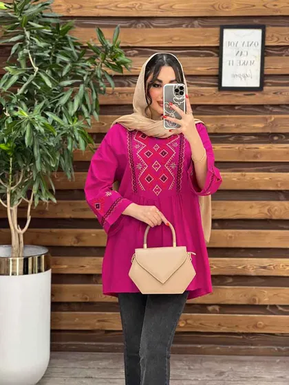مانتو جلو بسته گلدوزی رنگی