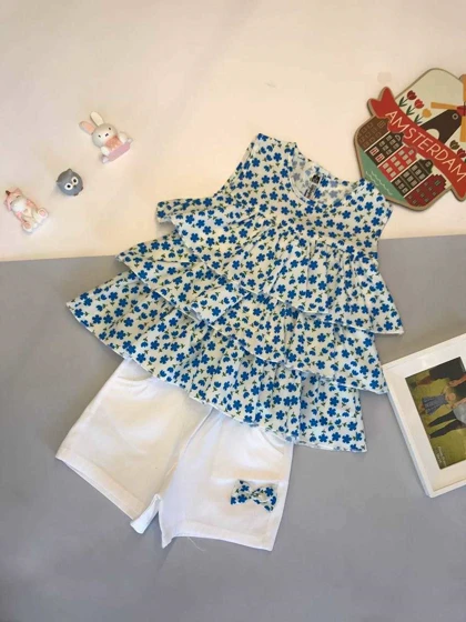 تاپ پله ای با شلوارک کتان