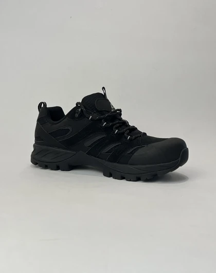 کفش طبیعت گردی هامتو با رویه چرم مشکی