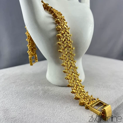 دستبند زنانه طرح گل طلایی 40085