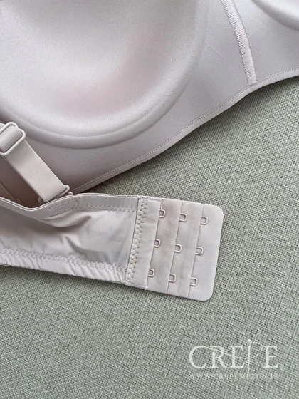 سوتین تک مانکنی