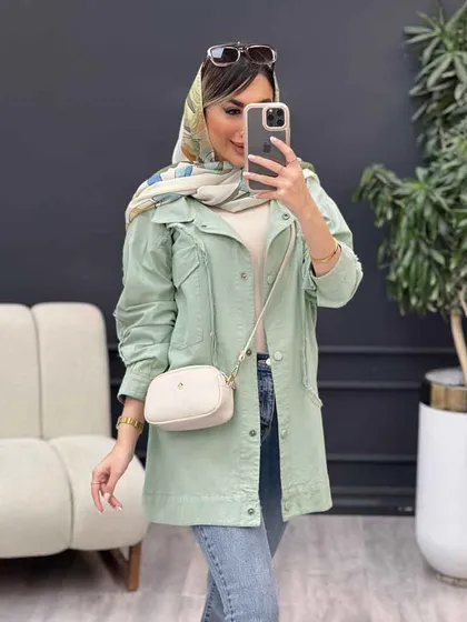 مانتو برش هلالی آستین ریش