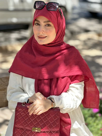 روسری وال نخی زرشکی