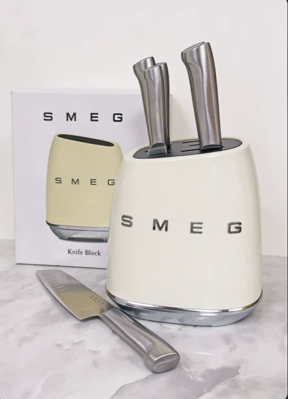 جاکاردی به همراه چاقو SMEG