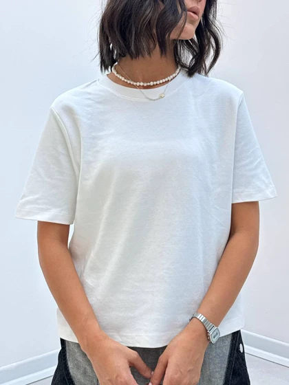 تیشرت اسلیم سفید BERSHKA🍼
