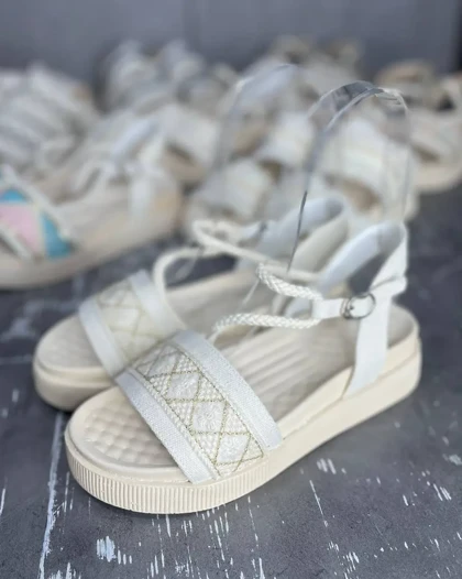 صندل زنانه طبی لوزی