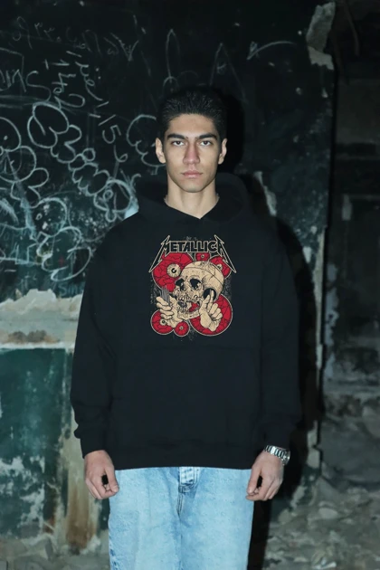 هودی مشکی اسپرت طرح Metallica 5 - فواصل