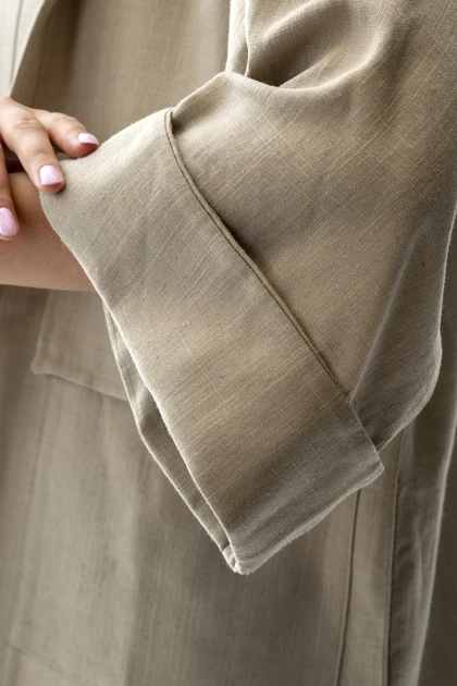 مانتو جیب‌دار آستین پاکتی زنانه