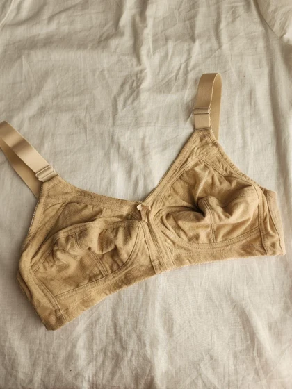 سوتین بدون فنر و ابر برند رویا کد: 3555