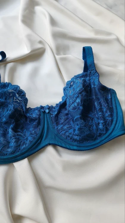 سوتین تک دانتل و پرلون فنردار مدل Violet-w برند SHANDERMAN کد: 2454