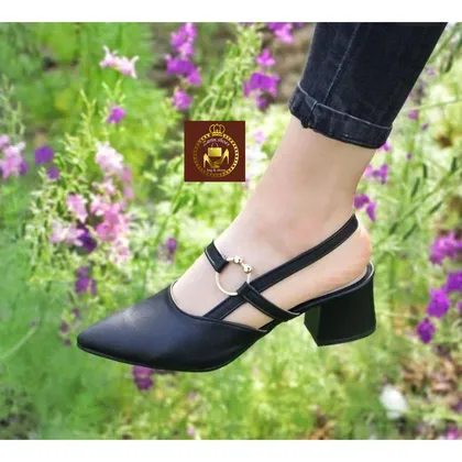 صندل مجلسی پاشنه‌دار پشت‌باز زنانه دورنگ