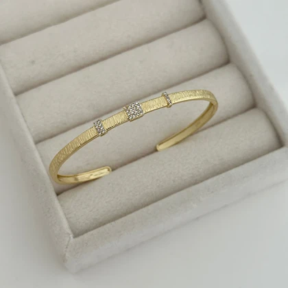 بنگل زنانه مارکو بیچگو کد 853