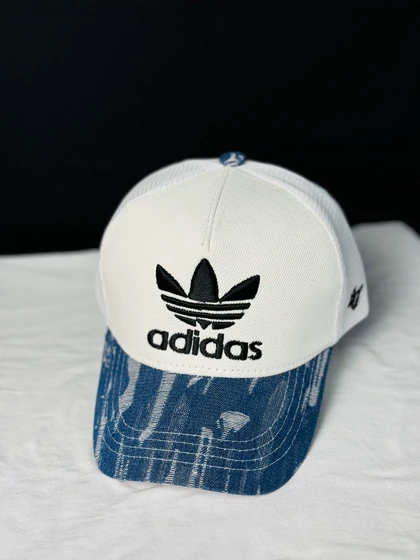 کلاه پشت توری جین زاپ‌دار 47 کد 063