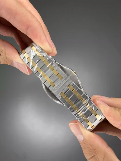 ساعت مچی گوچی سیلورطلایی صفحه تیفانی Gucci