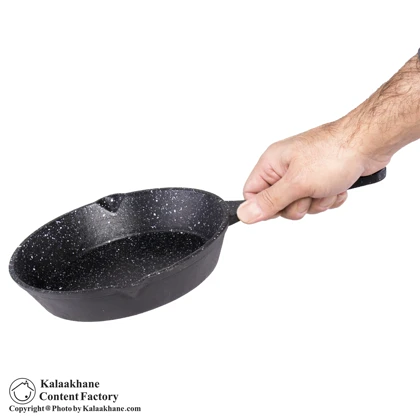 ماهیتابه تک دسته چدن سایز 18 پرانی کد 9012