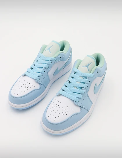 کتانی روزانه زنانه نایک Nike Air Jordan 1 Low OG W