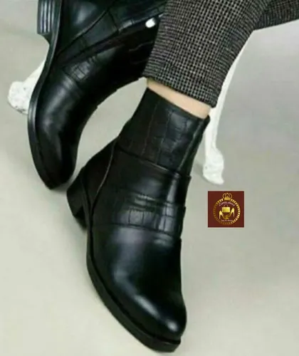 نیمبوت کلاسیک زنانه