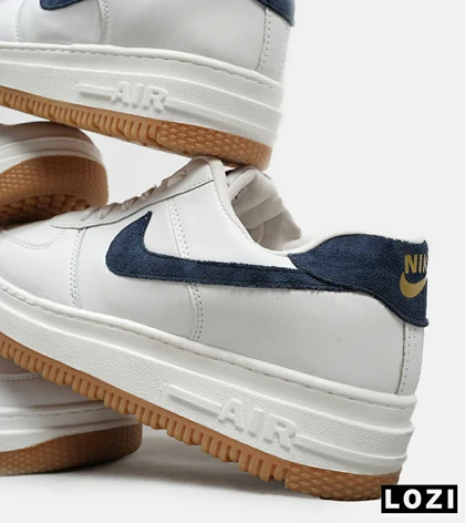 کفش کتانی مردانه و زنانه سفید سرمه ای نایک NIKE AIR FORCE مدل 4760