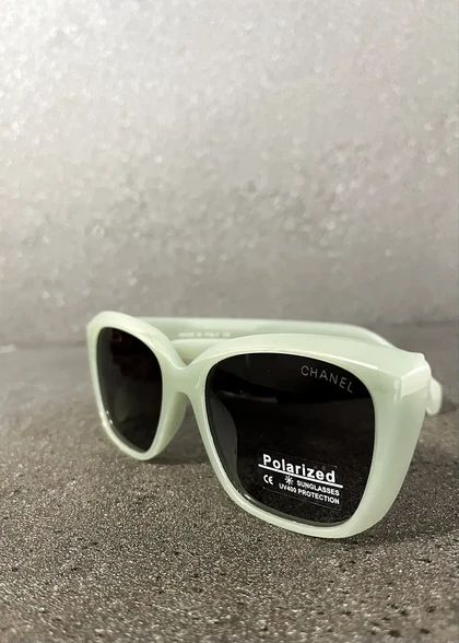 عینک آفتابی زنانه شنل