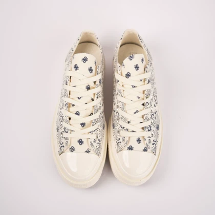 کفش کانورس مدل باندانا /converse A15752
