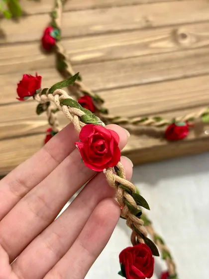 تاج گل یلدایی کنفی